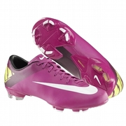 Футбольные детские бутсы - футбольные мячи Adidas - футбольная форма