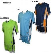 Футбольная форма, бутсы, мячи, футбольный инвентарь