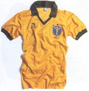 Футбольная экипировка, футбольная форма, футбольные мячи